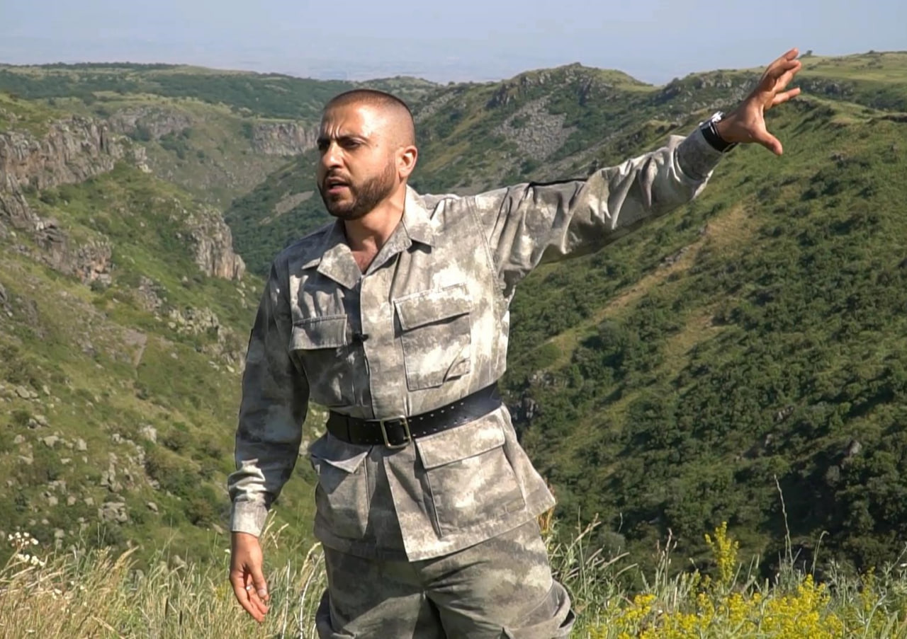 I think we have all noticed how much the currencies of different countries are depreciating and how the international economy is getting worse and worse...