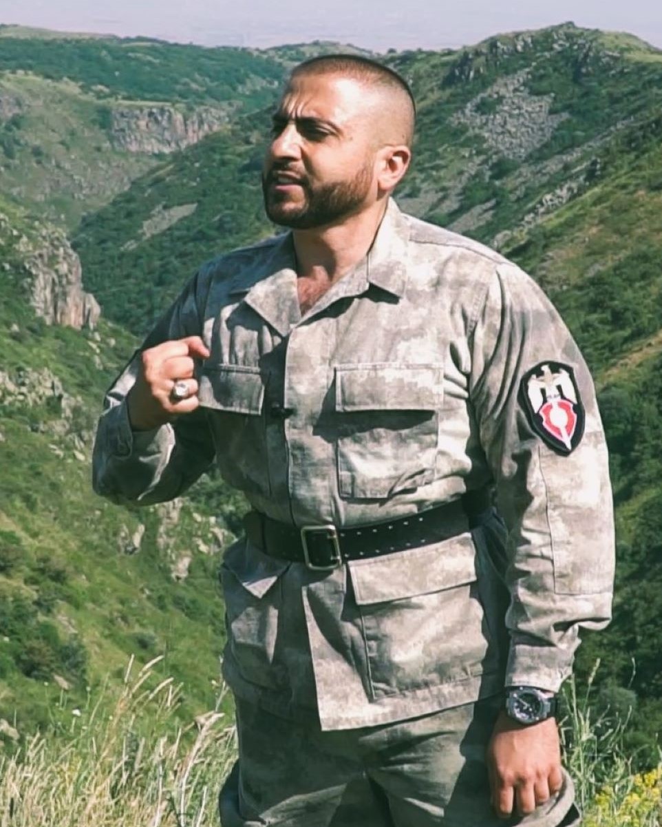 We often see how many ideologically false and misleading political movements are born almost every week, which do not even last a month...