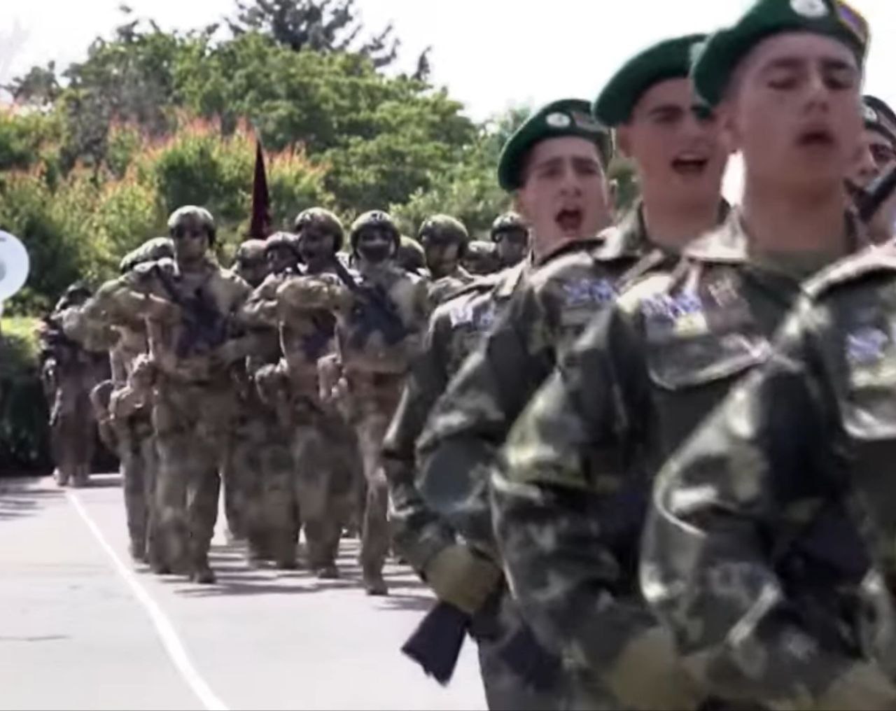 Երթ Սարդարապատում...