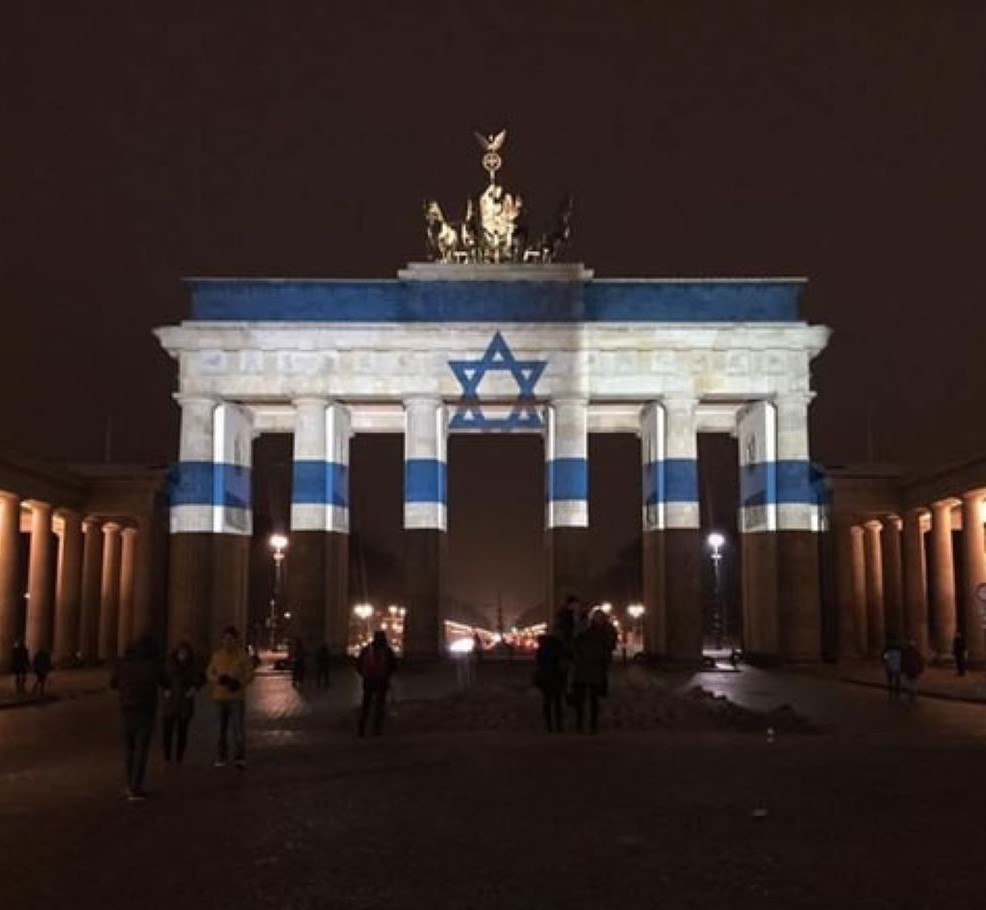 Գերմանիան և առհասարակ ողջ Եվրոպան 1945թ-ից ի վեր համընդհանուր օկուպացիայի տակ է...